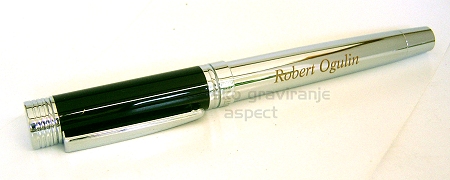 pisalo z gravuro imena.jpg